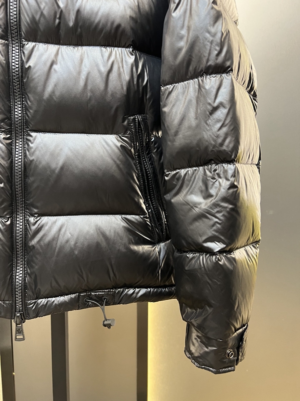 ハイクオリティダウンジャケット素材ディテール